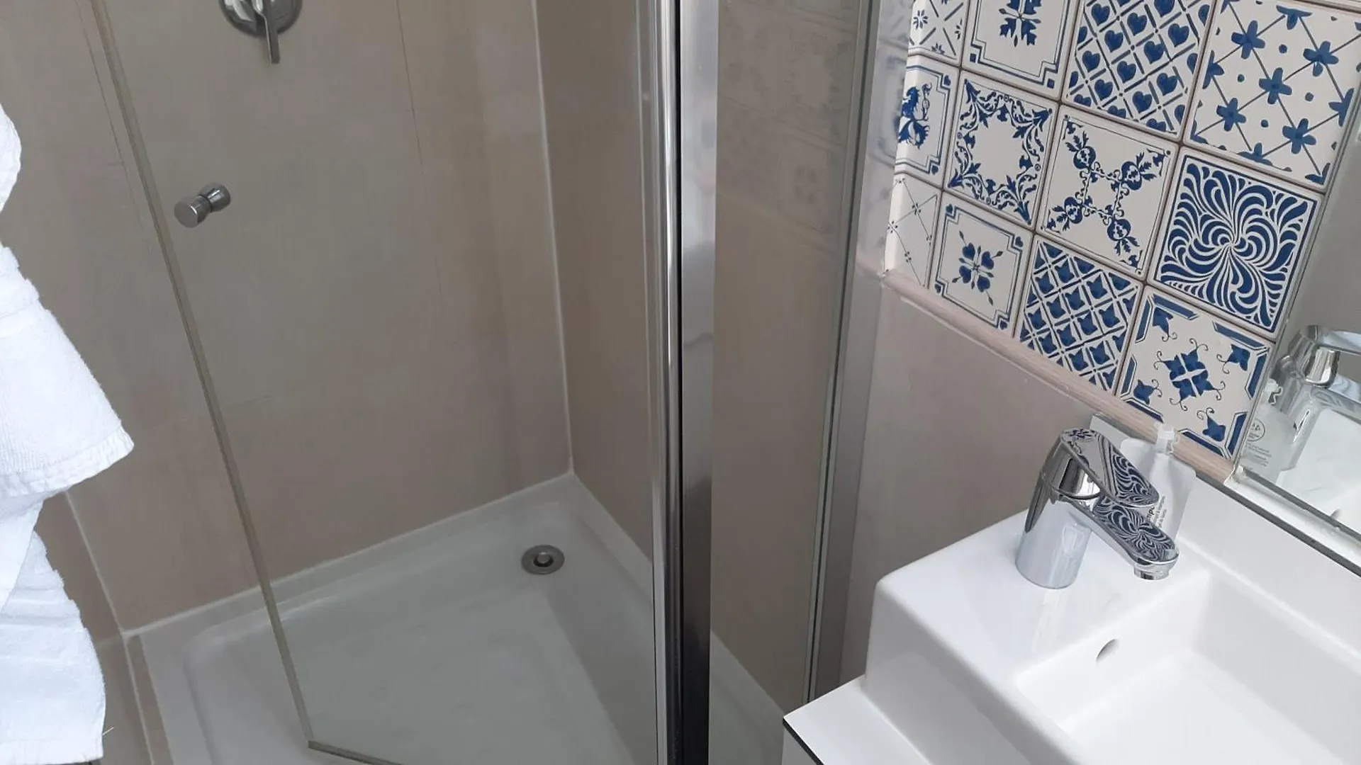 Barcelona Apartment Homestay
